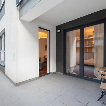 Slusarska Apartman *