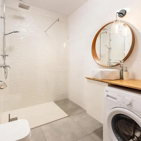 Slusarska Apartman *